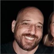 Graduado em Filosofia, História e Direito. 20 anos a frente de sala de aula do ensino fundamental ao nivel superior